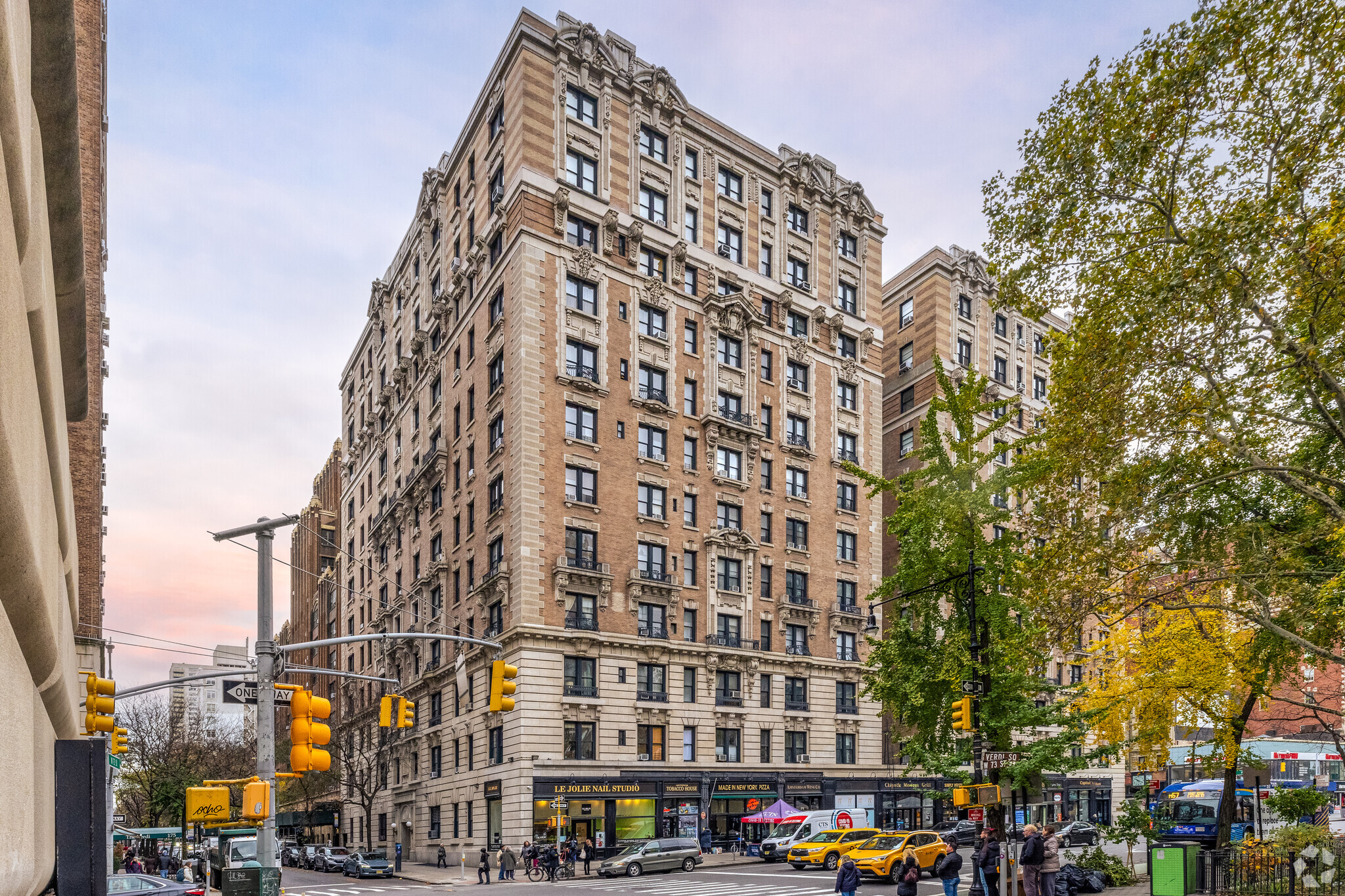 261-275 Amsterdam Ave, New York, NY à vendre Photo principale- Image 1 de 1