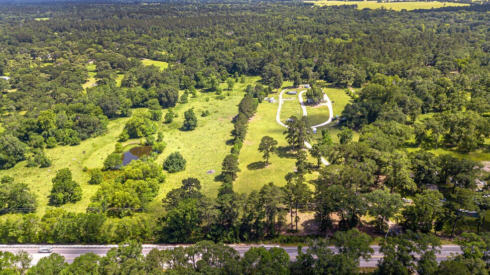 5260 State Highway 150 W, New Waverly, TX à vendre - Photo du bâtiment - Image 1 de 10