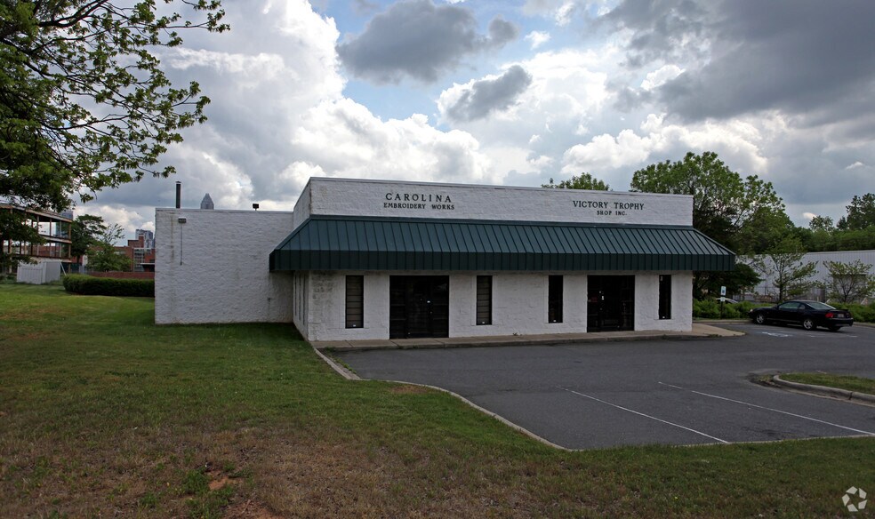 1518 Bryant Pl, Charlotte, NC à vendre - Photo du bâtiment - Image 2 de 4