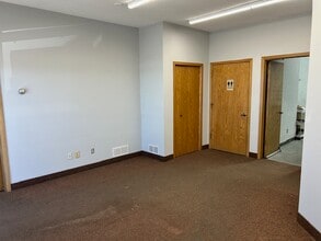 1799 County Road 90, Maple Plain, MN for lease Interior Photo- Image 2 of 7