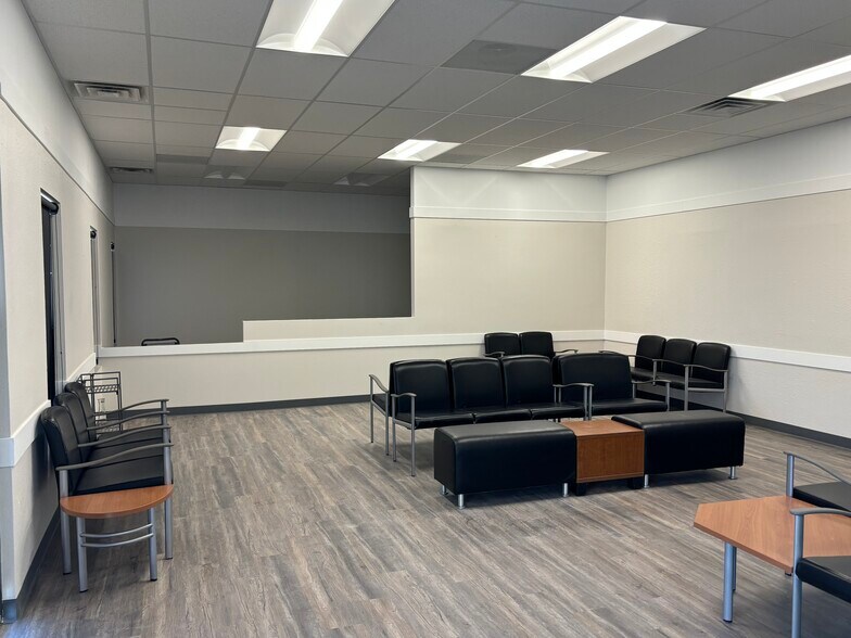 2503 Foresight Cir, Grand Junction, CO à louer - Photo du bâtiment - Image 3 de 8