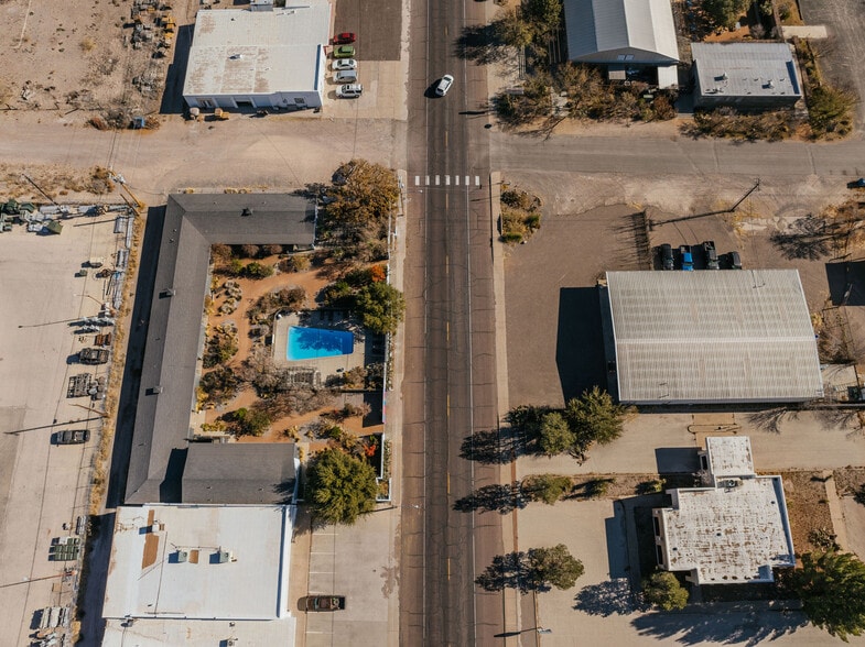 600 W San Antonio St, Marfa, TX for sale - Building Photo - Image 2 of 26