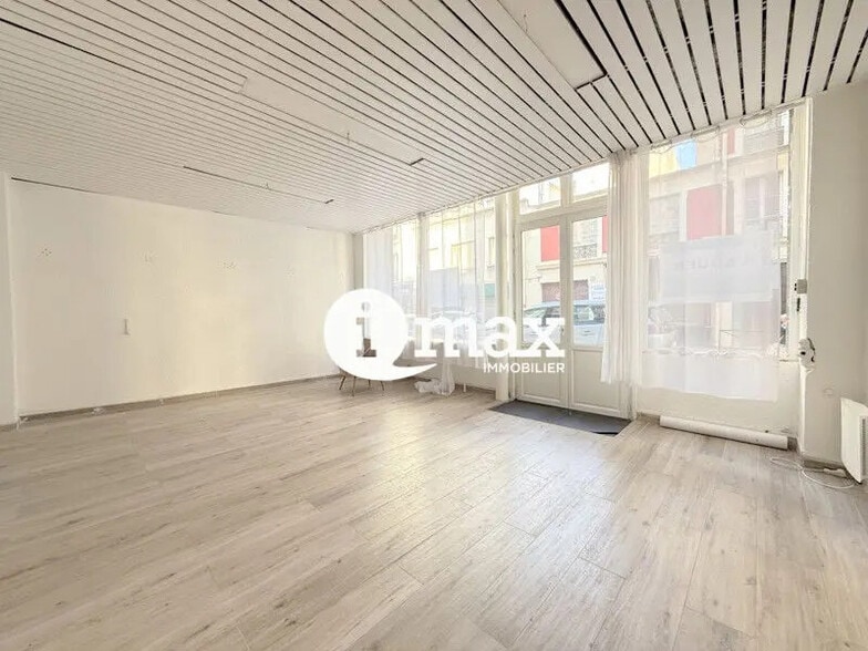 Retail in Levallois-Perret for lease - Interior Photo - Image 3 of 4