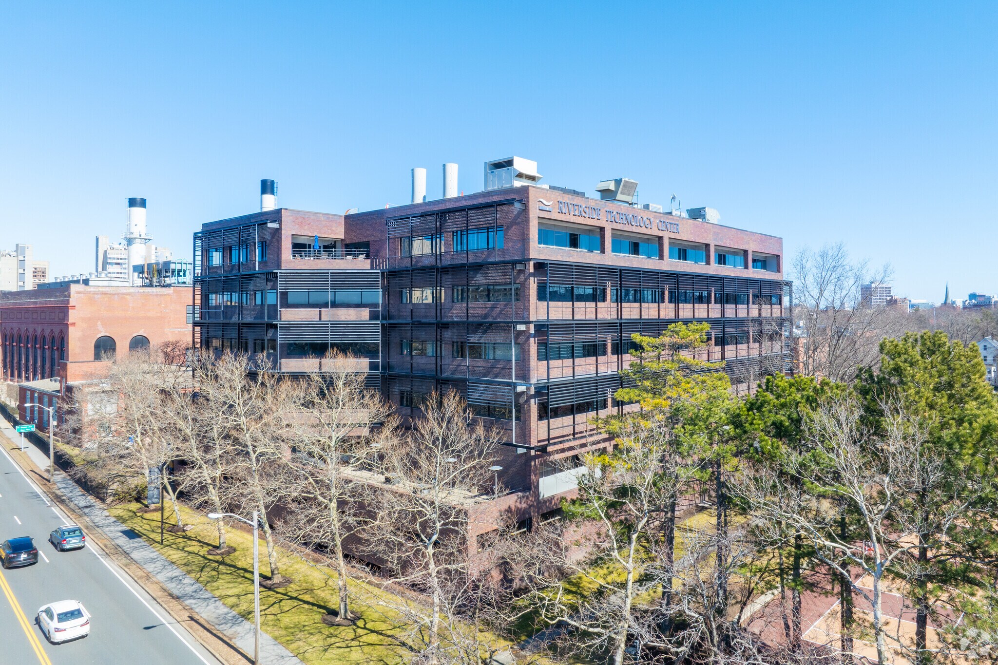 840 Memorial Dr, Cambridge, MA for lease Building Photo- Image 1 of 4