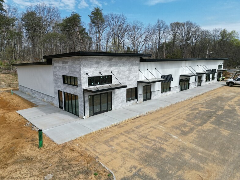 401 E Oak Ave, Cherry Hill, NJ for lease - Building Photo - Image 1 of 6