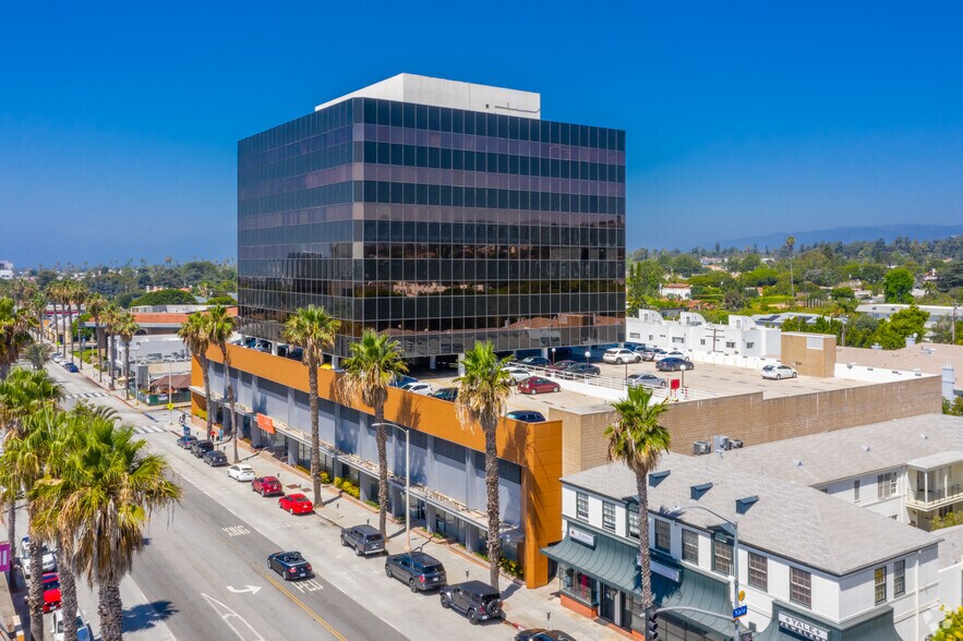 2811 Wilshire Blvd, Santa Monica, CA à louer - Photo du bâtiment - Image 3 de 4