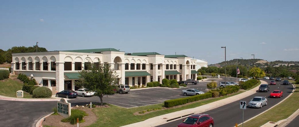 1921-1927 Lohmans Crossing Rd, Lakeway, TX à louer - Photo du bâtiment - Image 3 de 5