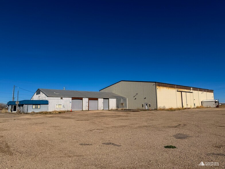 7242 W Yellowstone Hwy, Casper, WY à vendre - Photo du bâtiment - Image 3 de 19