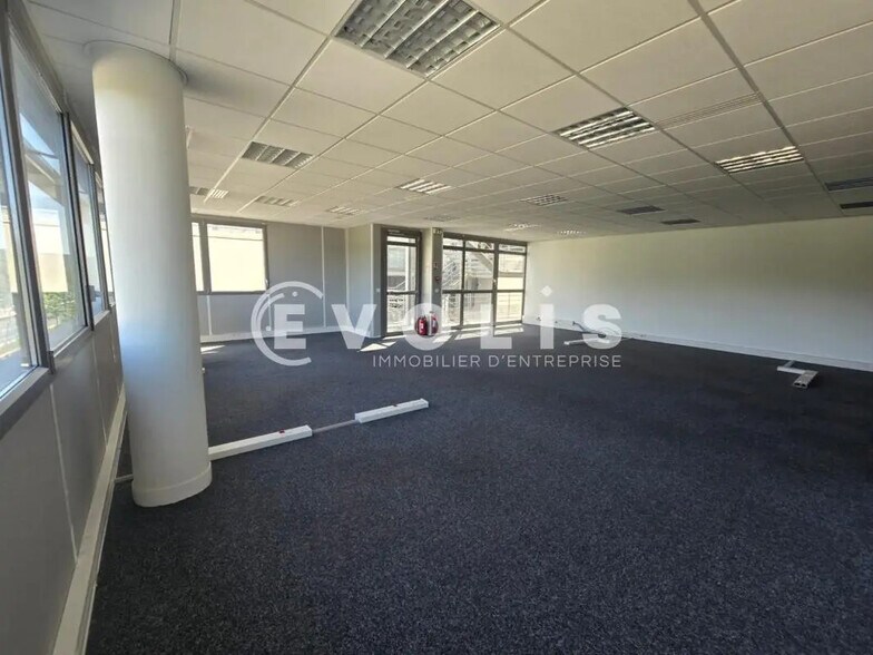 Bureau dans Orsay à louer - Photo intérieure - Image 3 de 9