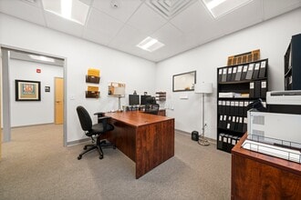 288 S River Rd, Bedford, NH for lease Interior Photo- Image 2 of 14