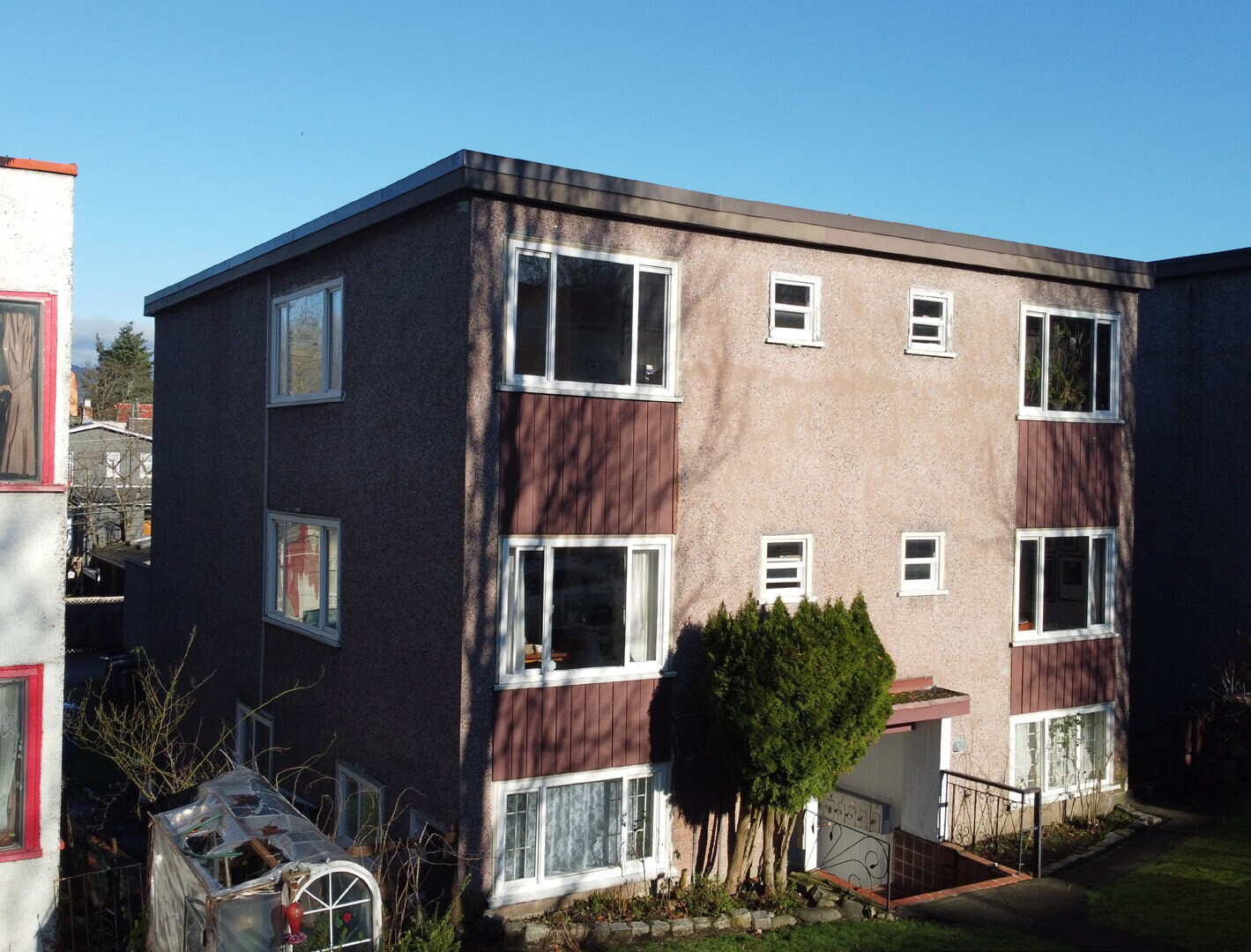 1775 Adanac St, Vancouver, BC à vendre Photo du bâtiment- Image 1 de 17