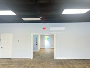 14530-14540 S Tamiami Trl, Fort Myers, FL à louer Photo intérieure- Image 2 de 3