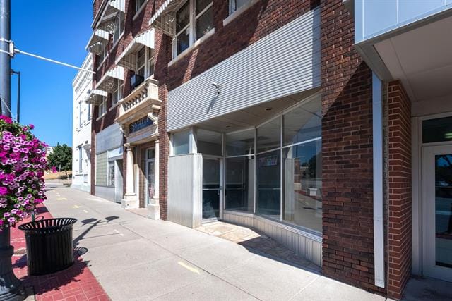 226 W Central Ave, El Dorado, KS à vendre - Photo du bâtiment - Image 3 de 29