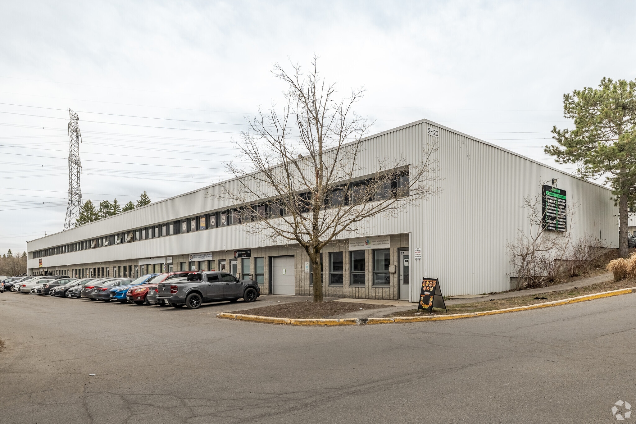2285 St Laurent Blvd, Ottawa, ON à vendre Photo principale- Image 1 de 3