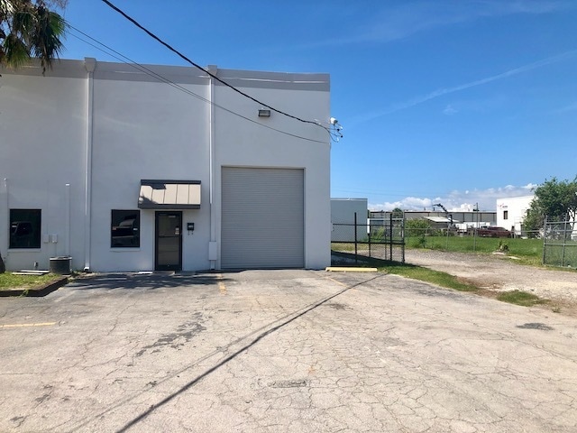 5126-5136 W Idlewild Ave, Tampa, FL for lease - Building Photo - Image 3 of 11