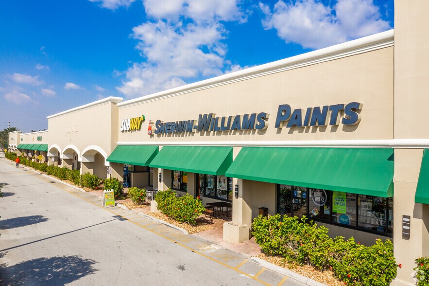 499 NE Spanish River Blvd, Boca Raton, FL à louer - Photo du bâtiment - Image 3 de 8