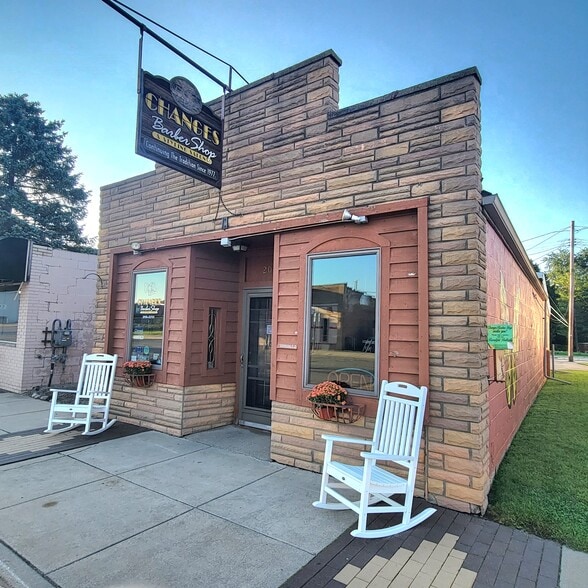 205 W Main St, Durand, MI for sale - Primary Photo - Image 1 of 8