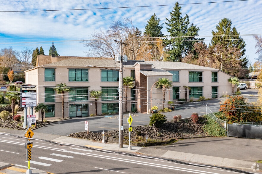 9221 SW Barbur Blvd, Portland, OR for lease - Building Photo - Image 2 of 5
