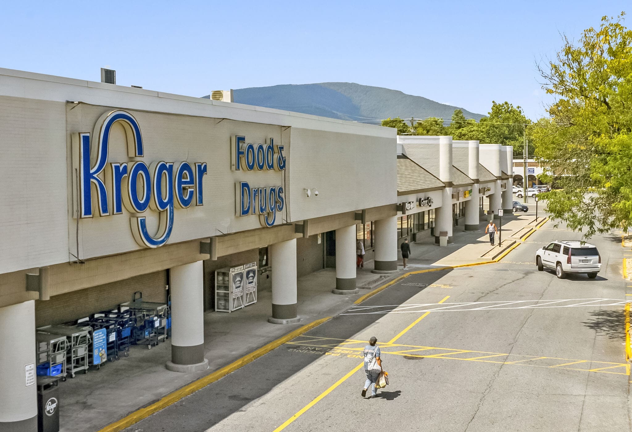 141-161 Electric Rd, Salem, VA à louer Photo du bâtiment- Image 1 de 5