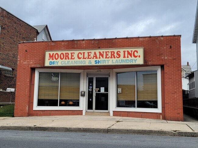 Plus de détails pour 1627 Main St, Northampton, PA - Bureau/Commerce de détail à louer