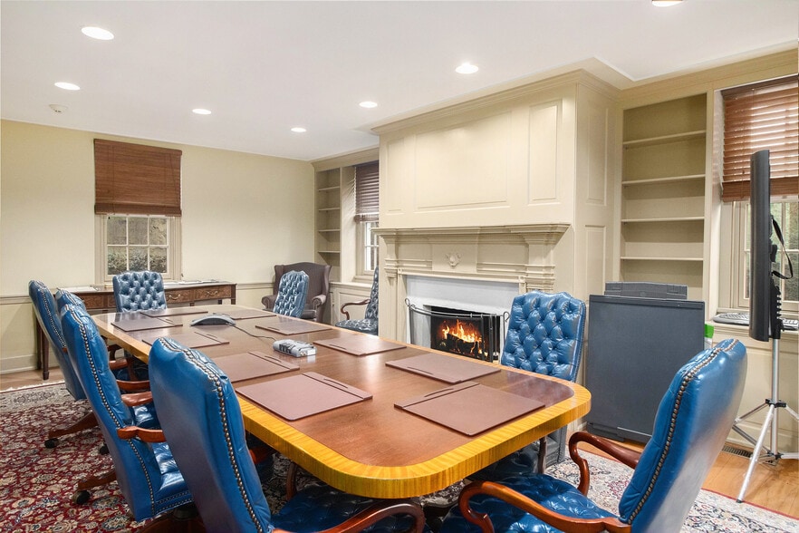 50 W Skippack Pike, Ambler, PA for sale - Interior Photo - Image 3 of 10