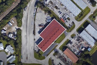 Plus de détails pour 5445 Williamsburg Dr, Punta Gorda, FL - Industriel à vendre