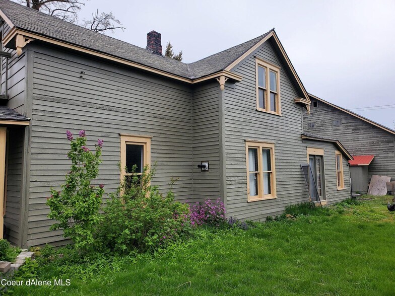503 E 3rd Ave, Post Falls, ID à vendre - Photo du bâtiment - Image 3 de 11