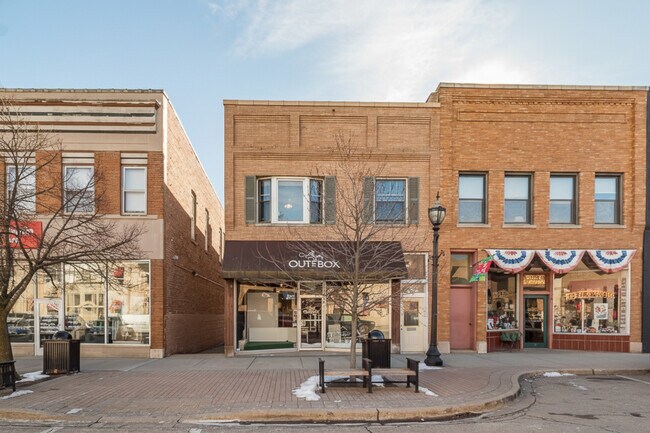 More details for 71 N Williams St, Crystal Lake, IL - Retail for Sale