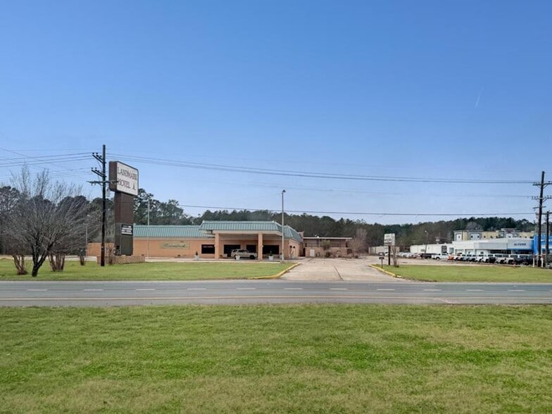 3080 Colony Blvd, Leesville, LA for sale - Building Photo - Image 3 of 24