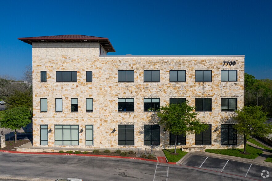 7700 W Highway 71, Austin, TX à louer - Photo du bâtiment - Image 2 de 6
