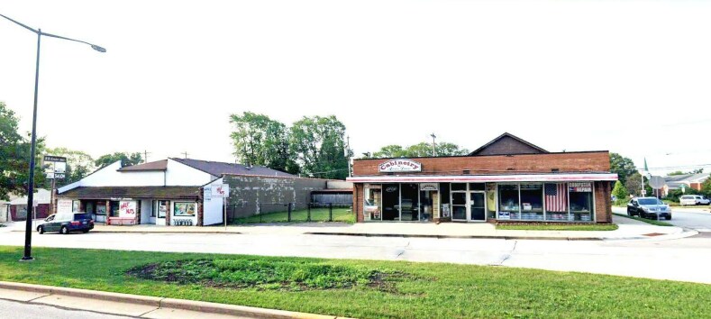 9633-9635 W Greenfield Ave, Milwaukee, WI for sale Primary Photo- Image 1 of 5