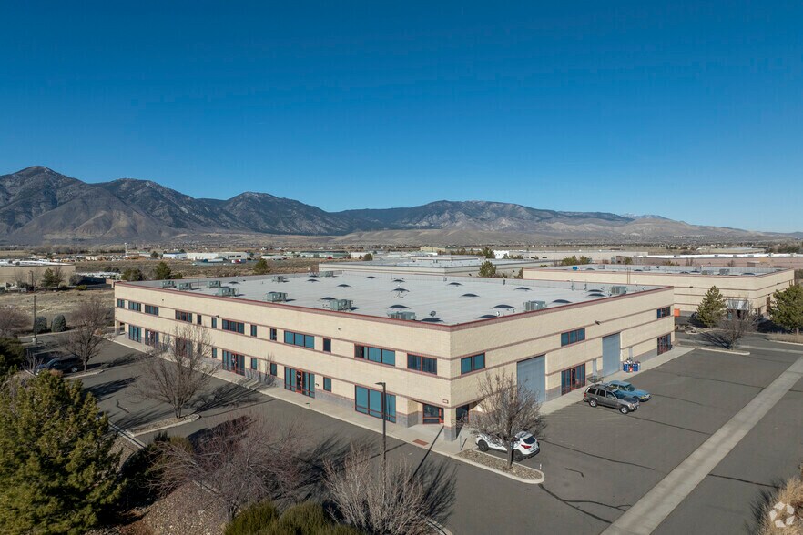 2480 Precision Dr, Minden, NV à louer - Photo du bâtiment - Image 2 de 4