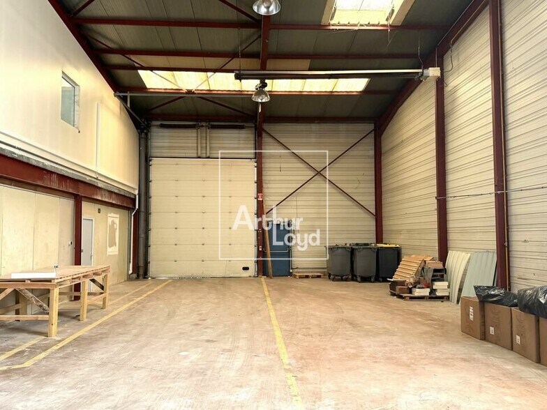 Flex in Le Mée-sur-Seine for lease - Interior Photo - Image 2 of 4