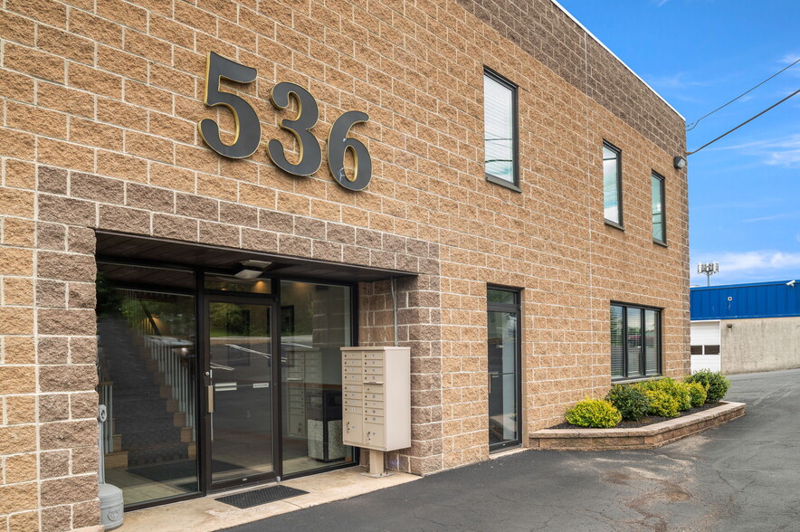 536 N Trooper Rd, Norristown, PA for lease - Building Photo - Image 3 of 12