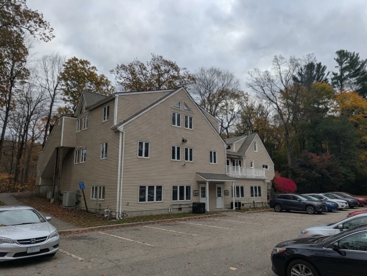 569 Main St, Monroe, CT à vendre Photo du bâtiment- Image 1 de 15