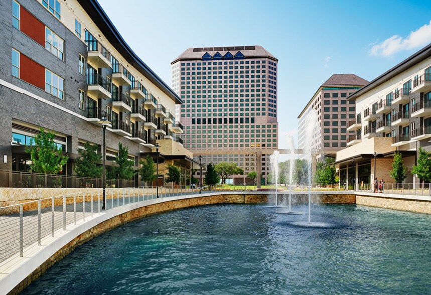 5221 N O'Connor Blvd, Irving, TX à louer - Photo du bâtiment - Image 2 de 3