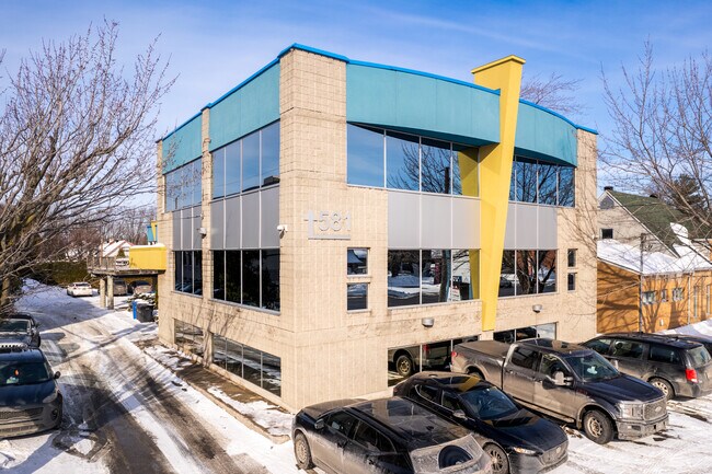Plus de détails pour 581 Rue Notre-Dame, Repentigny, QC - Bureau à vendre