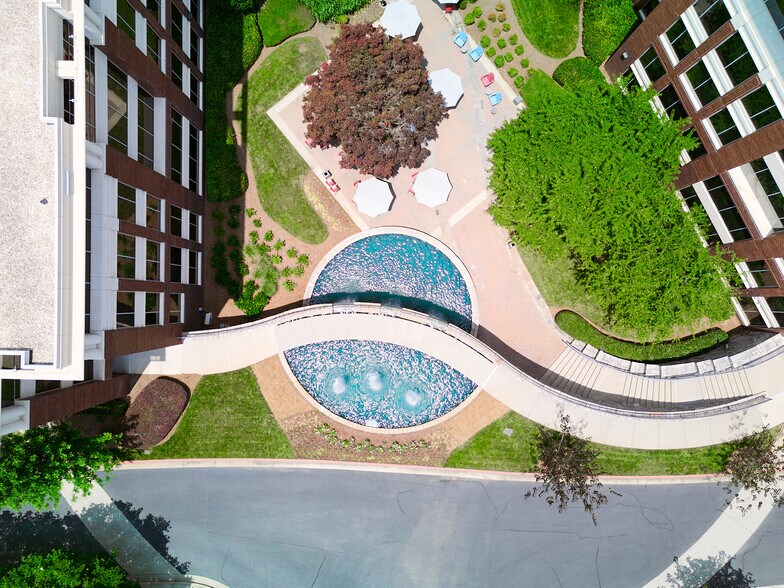 3780 Mansell Rd, Alpharetta, GA à louer - Photo du bâtiment - Image 2 de 30