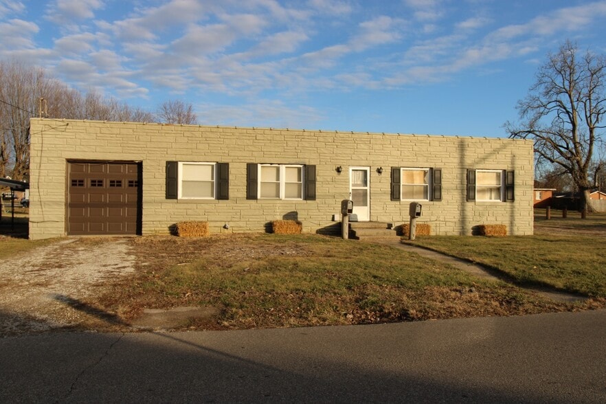 500 N Church St, Fort Branch, IN for sale - Building Photo - Image 2 of 3