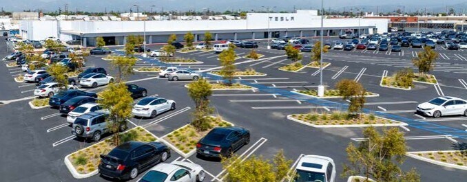 13005 Sherman Way, North Hollywood, CA à vendre - Photo du bâtiment - Image 2 de 2