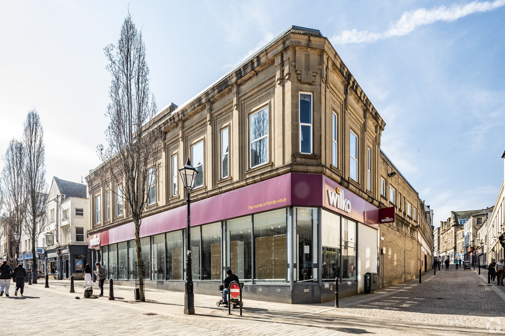 2-4 Southgate, Halifax for lease Building Photo- Image 1 of 3