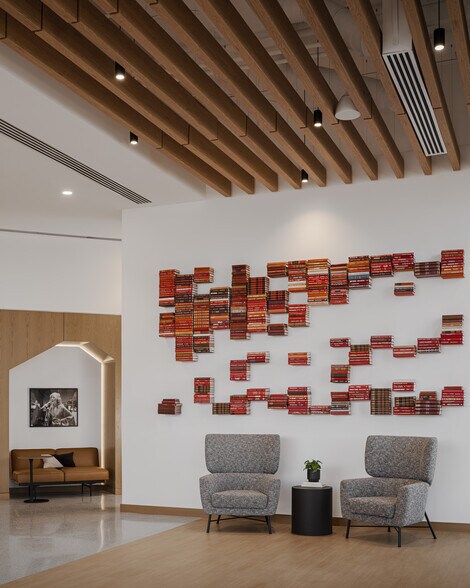 2600 N Central Ave, Phoenix, AZ à louer - Photo intérieure - Image 2 de 13