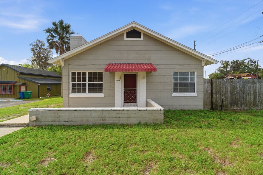 1030 Camphor Ln, Deland, FL à vendre - Photo du bâtiment - Image 2 de 66