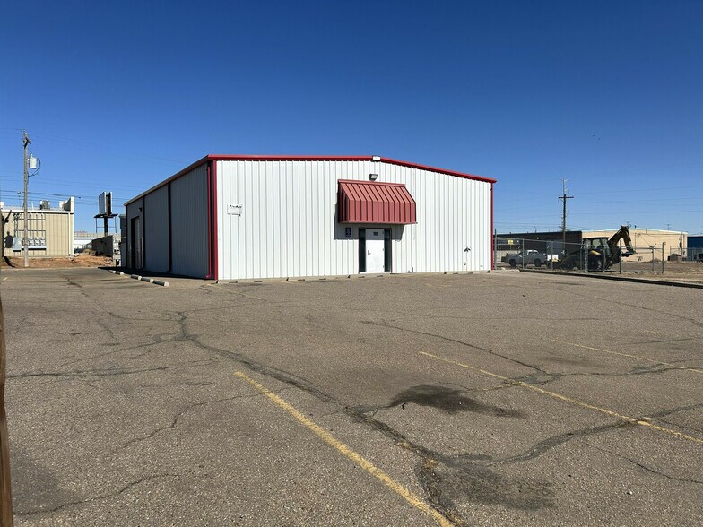 1909 SE 11th Ave, Amarillo, TX for lease - Building Photo - Image 1 of 6
