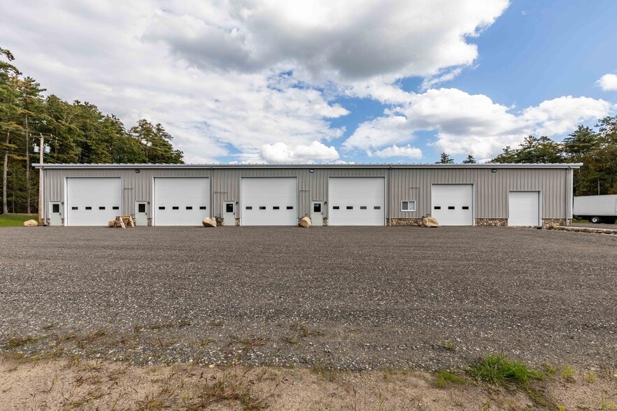 34 Route 125, Kingston, NH à louer - Photo principale - Image 1 de 16