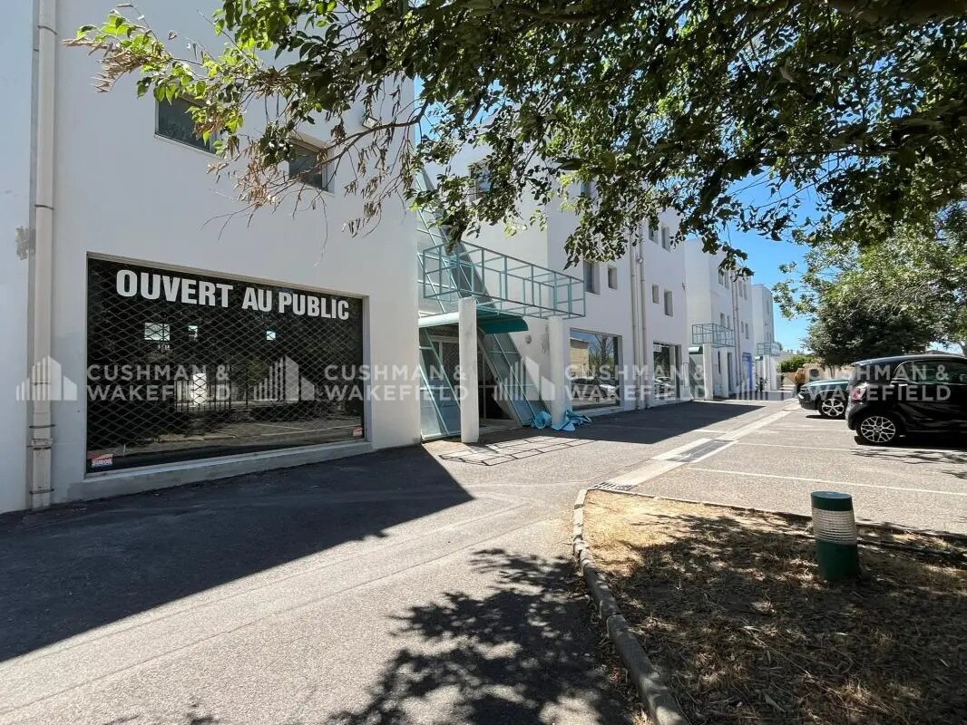 Flex dans Aubagne à louer Photo du bâtiment- Image 1 de 10