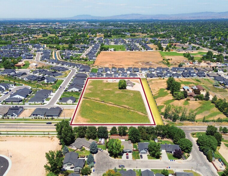 12504 W Amity Rd, Boise, ID à vendre - Photo du bâtiment - Image 2 de 6