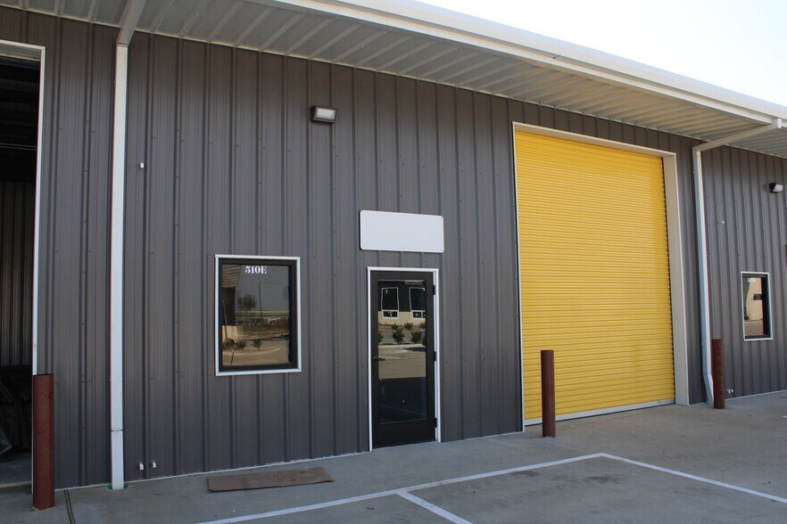 8830 FM 3180, Baytown, TX à louer - Photo du bâtiment - Image 3 de 9