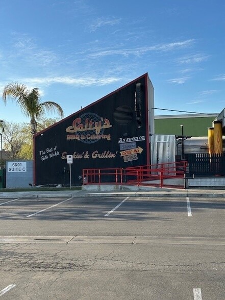 6801 White Ln, Bakersfield, CA for lease - Building Photo - Image 1 of 4