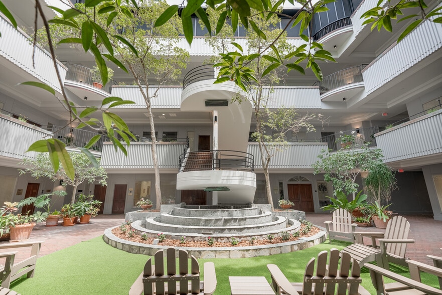 1800 2nd St, Sarasota, FL for lease - Building Photo - Image 3 of 23